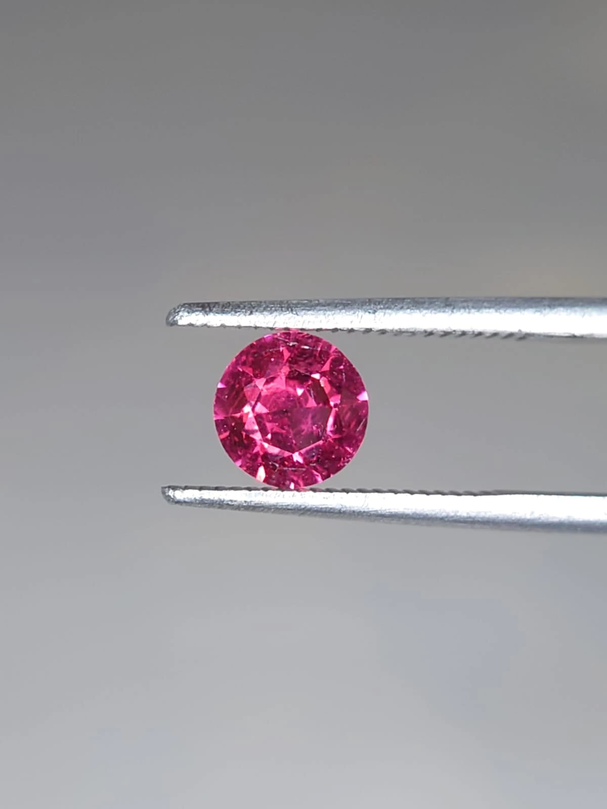 0.89ct natural Malaya Garnet Round Cut From — view 7
